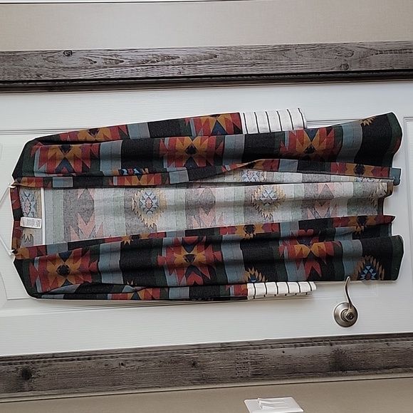 Aztec cardigan size medium - Picture 1 of 6